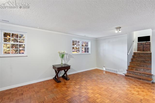 4623 La Cresta Drive