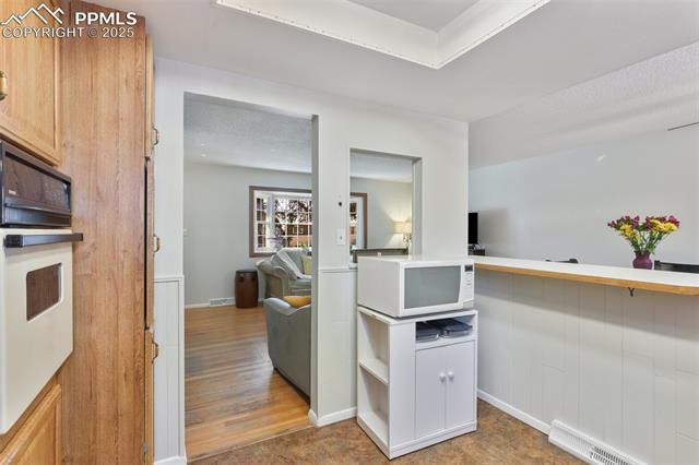 4623 La Cresta Drive