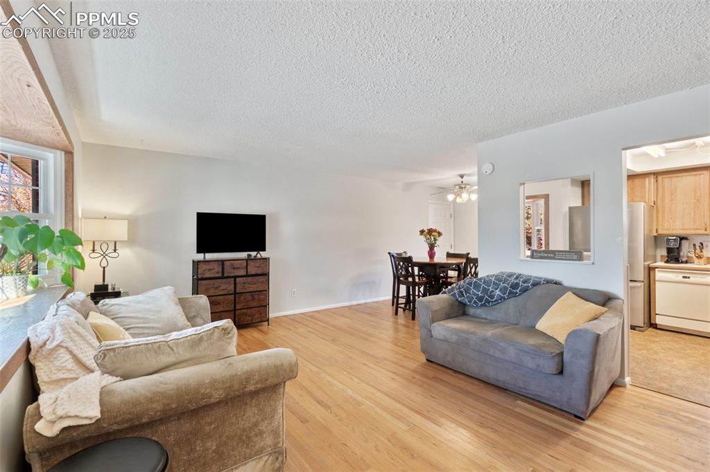 4623 La Cresta Drive