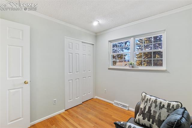 4623 La Cresta Drive