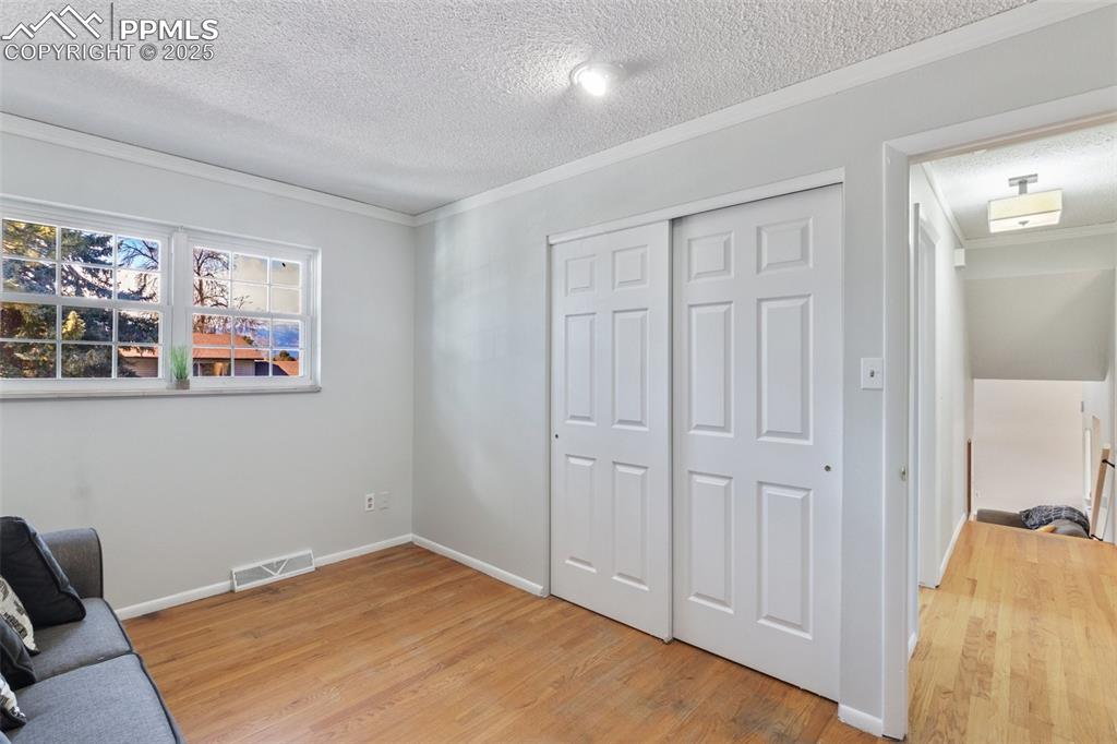 4623 La Cresta Drive