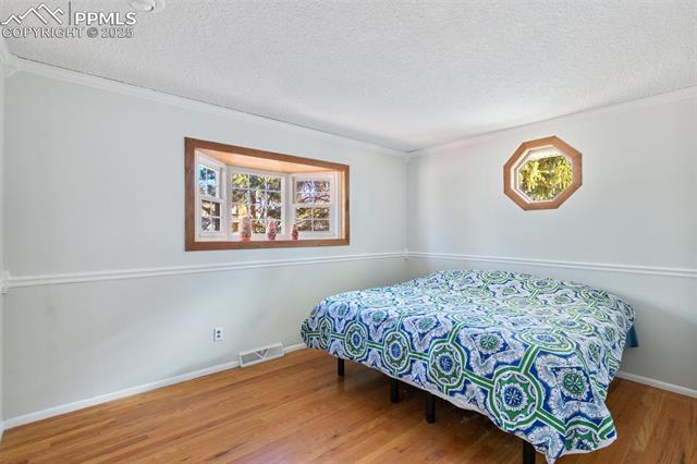 4623 La Cresta Drive