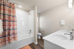 11490 Whistling Duck Way