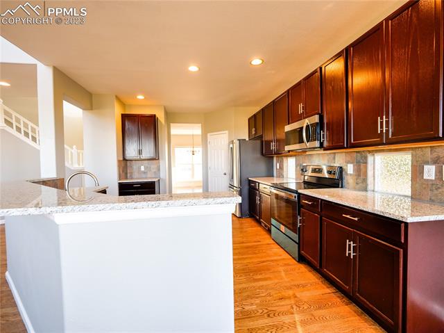 12294 Pine Valley Circle