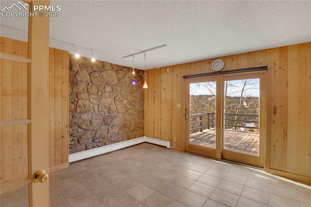 495 Broken Wagon Road