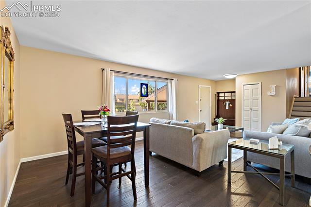 2909 Escapardo Place