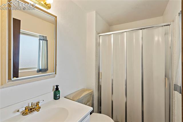 2909 Escapardo Place