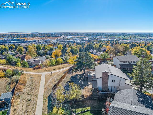 2909 Escapardo Place