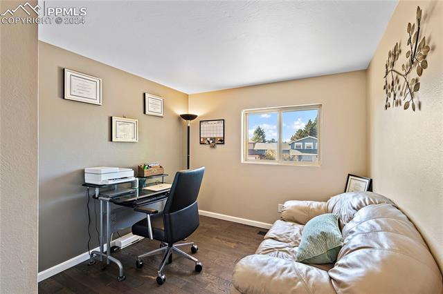 2909 Escapardo Place