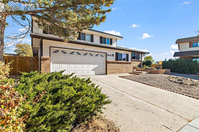 2909 Escapardo Place