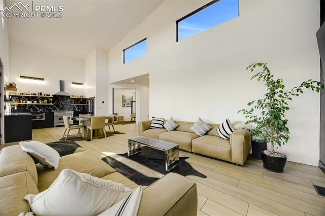 3735 Twisted Oak Circle