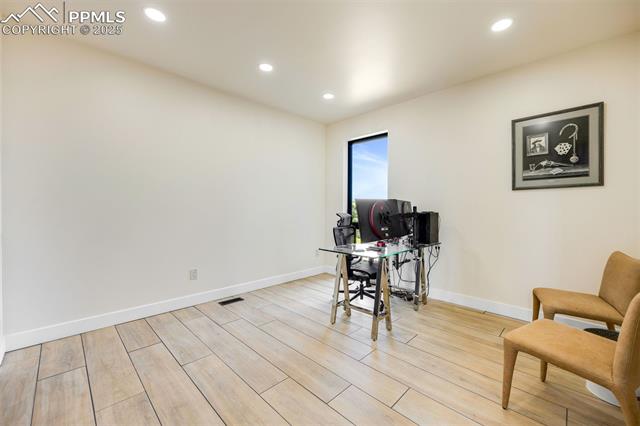 3735 Twisted Oak Circle