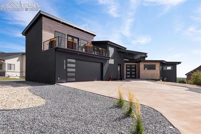 3735 Twisted Oak Circle