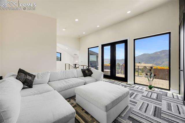 3735 Twisted Oak Circle