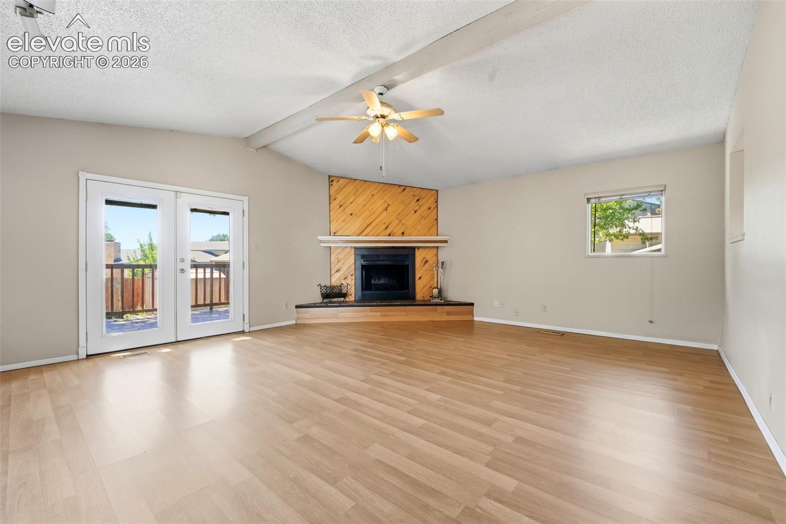5945 Del Paz Drive