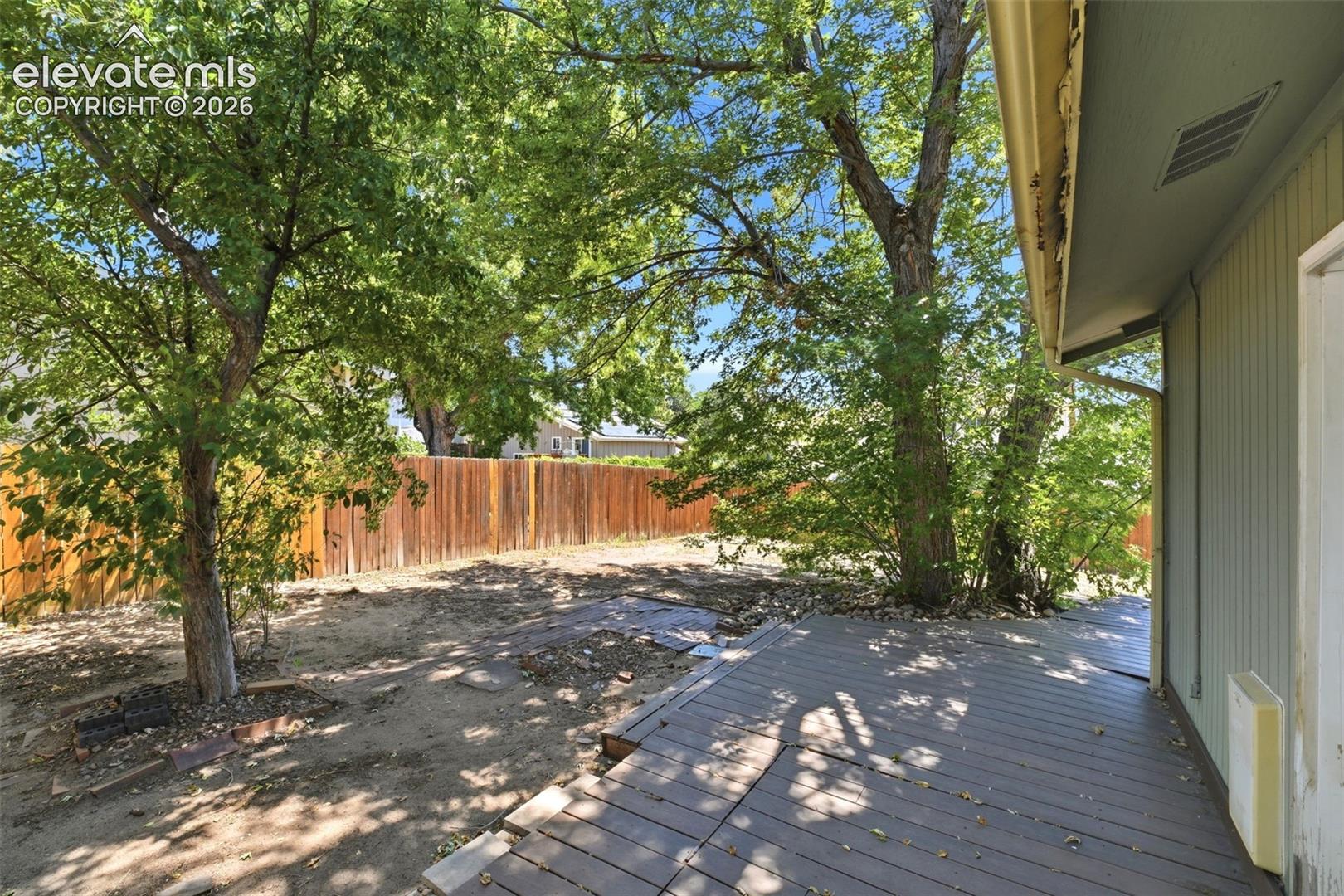 5945 Del Paz Drive