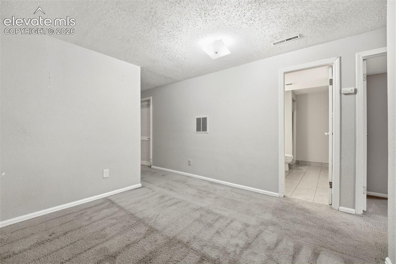5945 Del Paz Drive