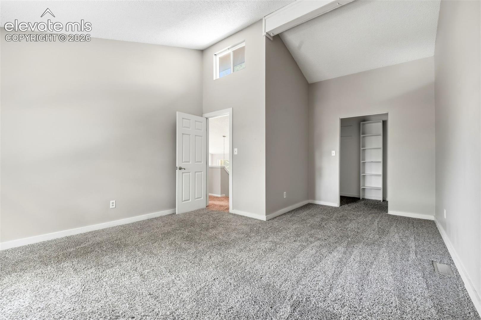 5945 Del Paz Drive