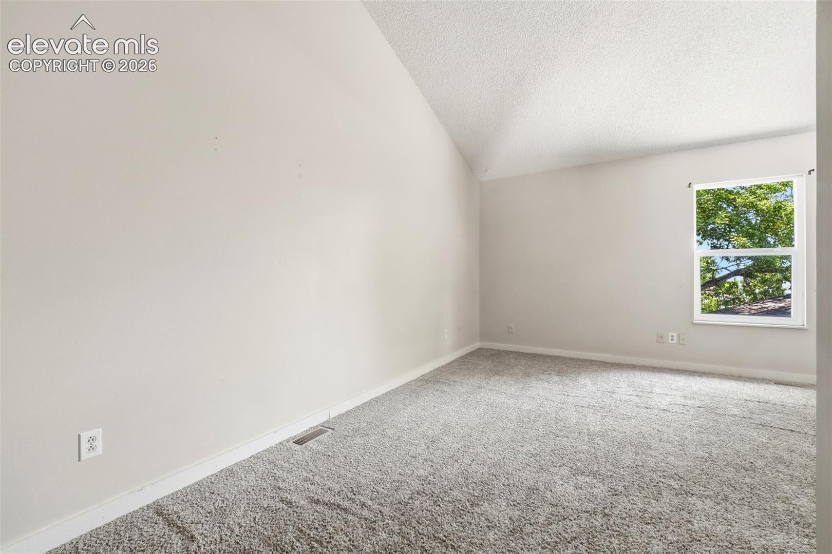 5945 Del Paz Drive