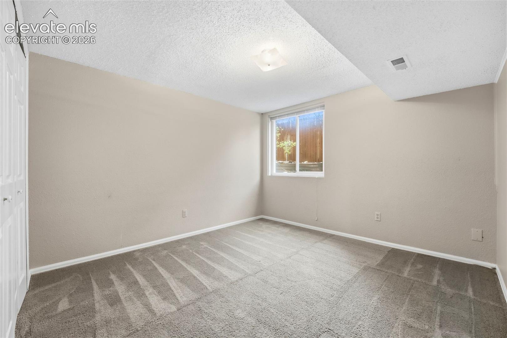 5945 Del Paz Drive