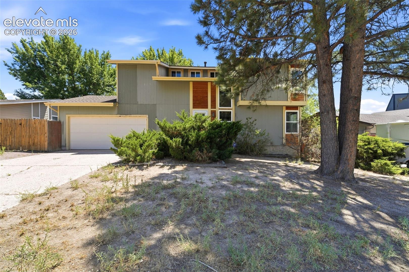 5945 Del Paz Drive