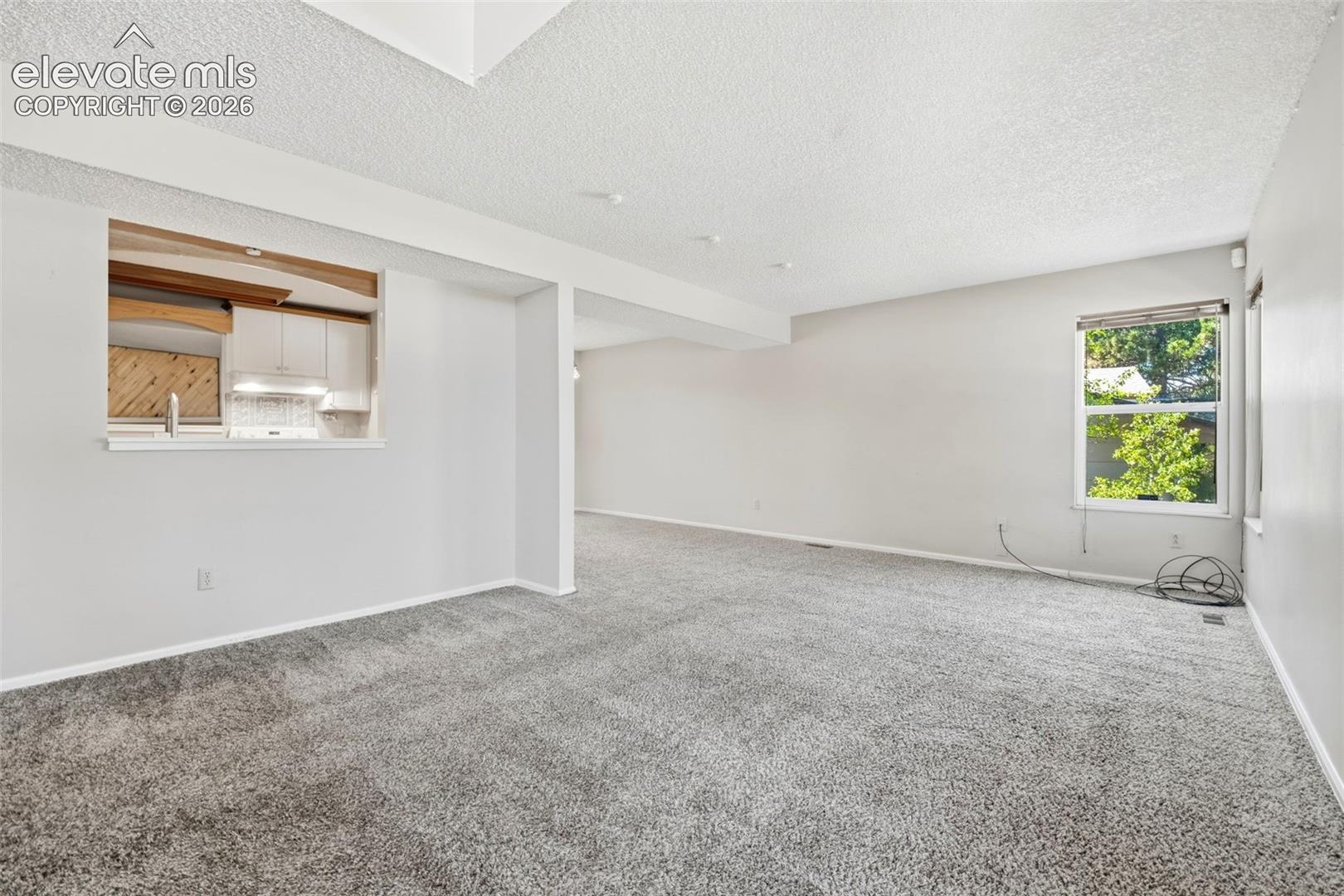 5945 Del Paz Drive
