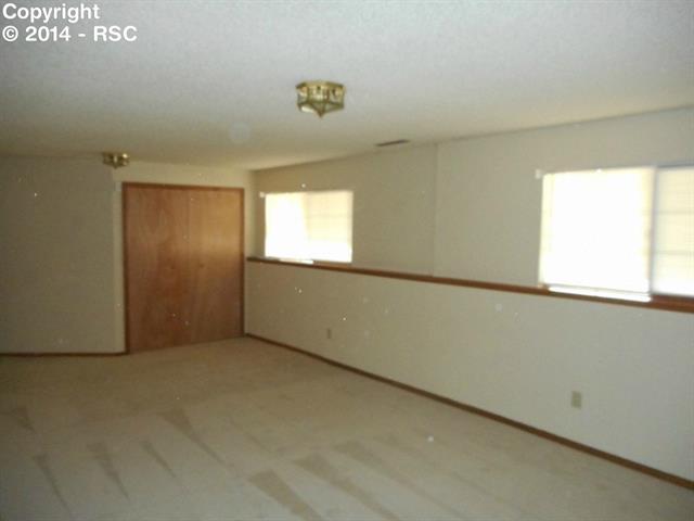 935 Popes Valley Drive