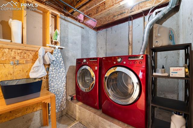 3828 Breaking Dawn Street