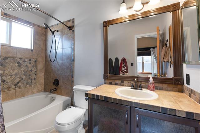 3828 Breaking Dawn Street