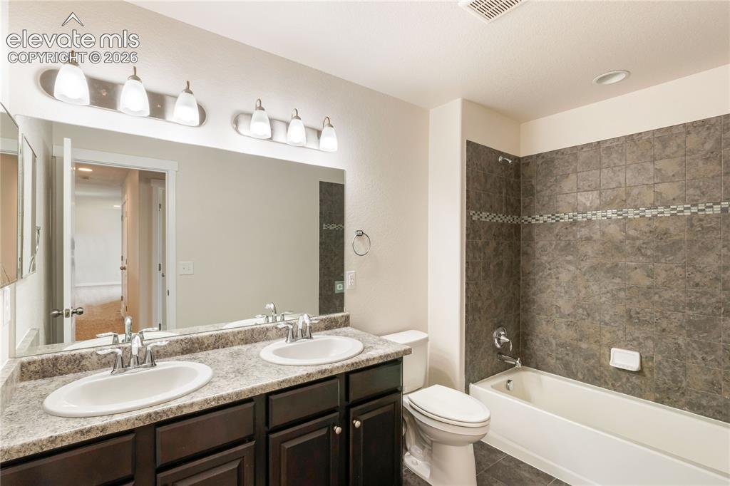 7352 Bigtooth Maple Drive
