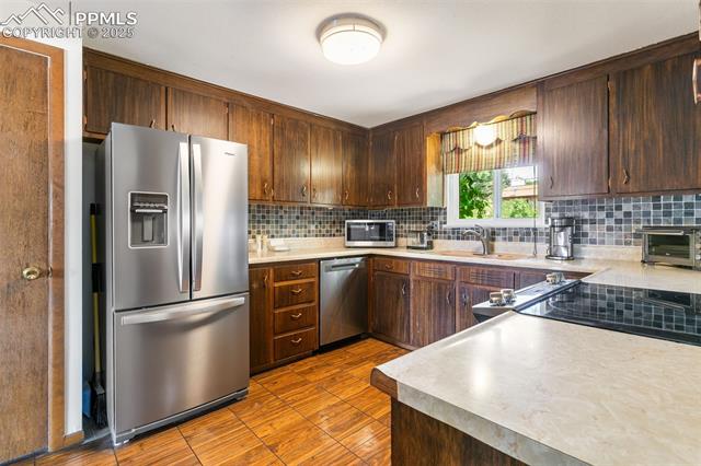 3821 Manchester Street