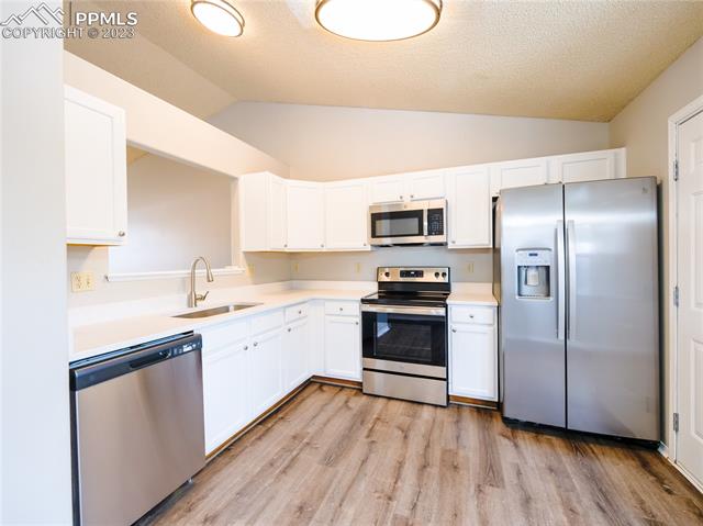 7238 Moss Bluff Court