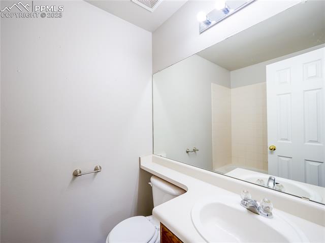 7238 Moss Bluff Court