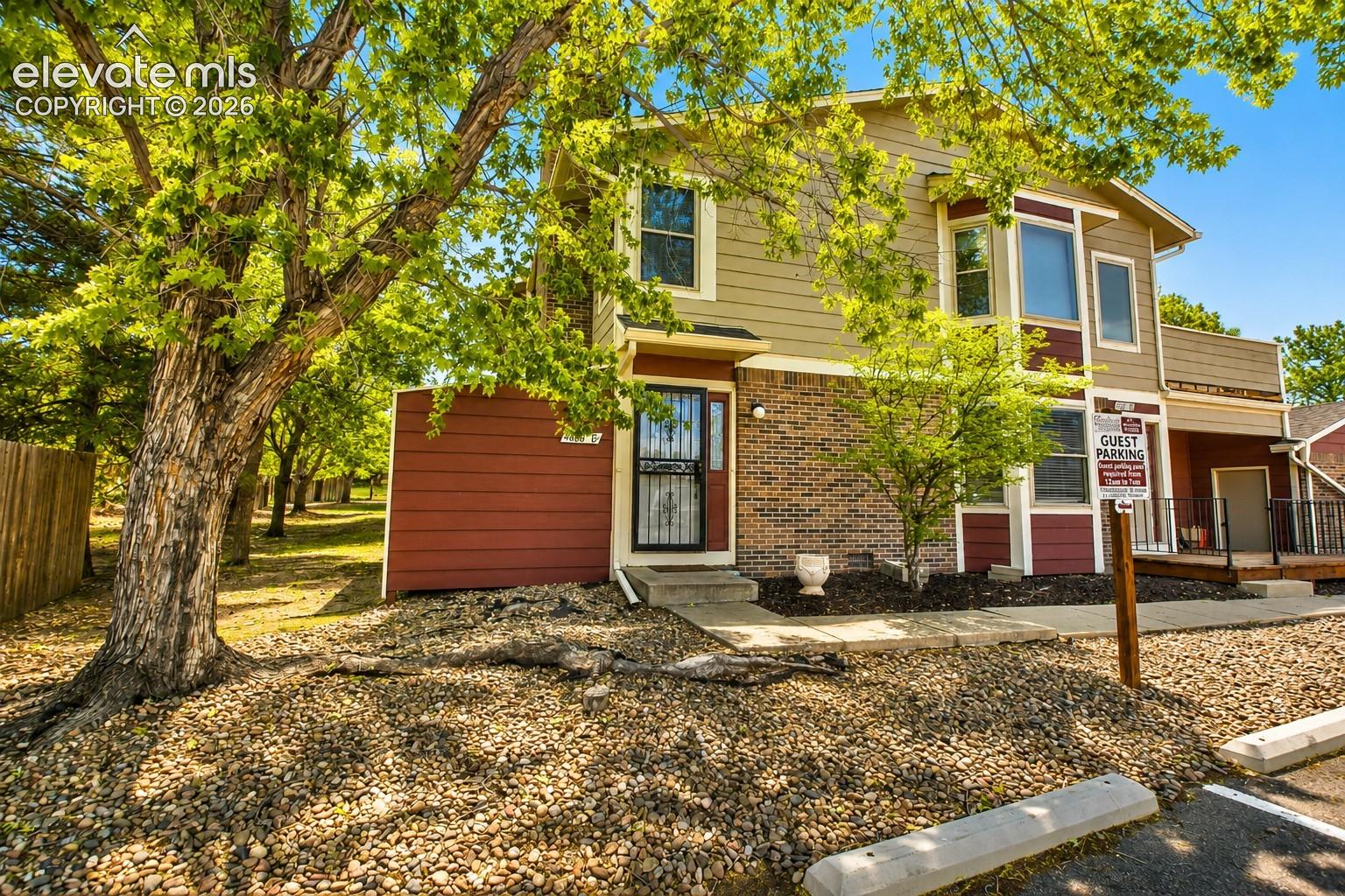488 W Rockrimmon Boulevard Unit: G