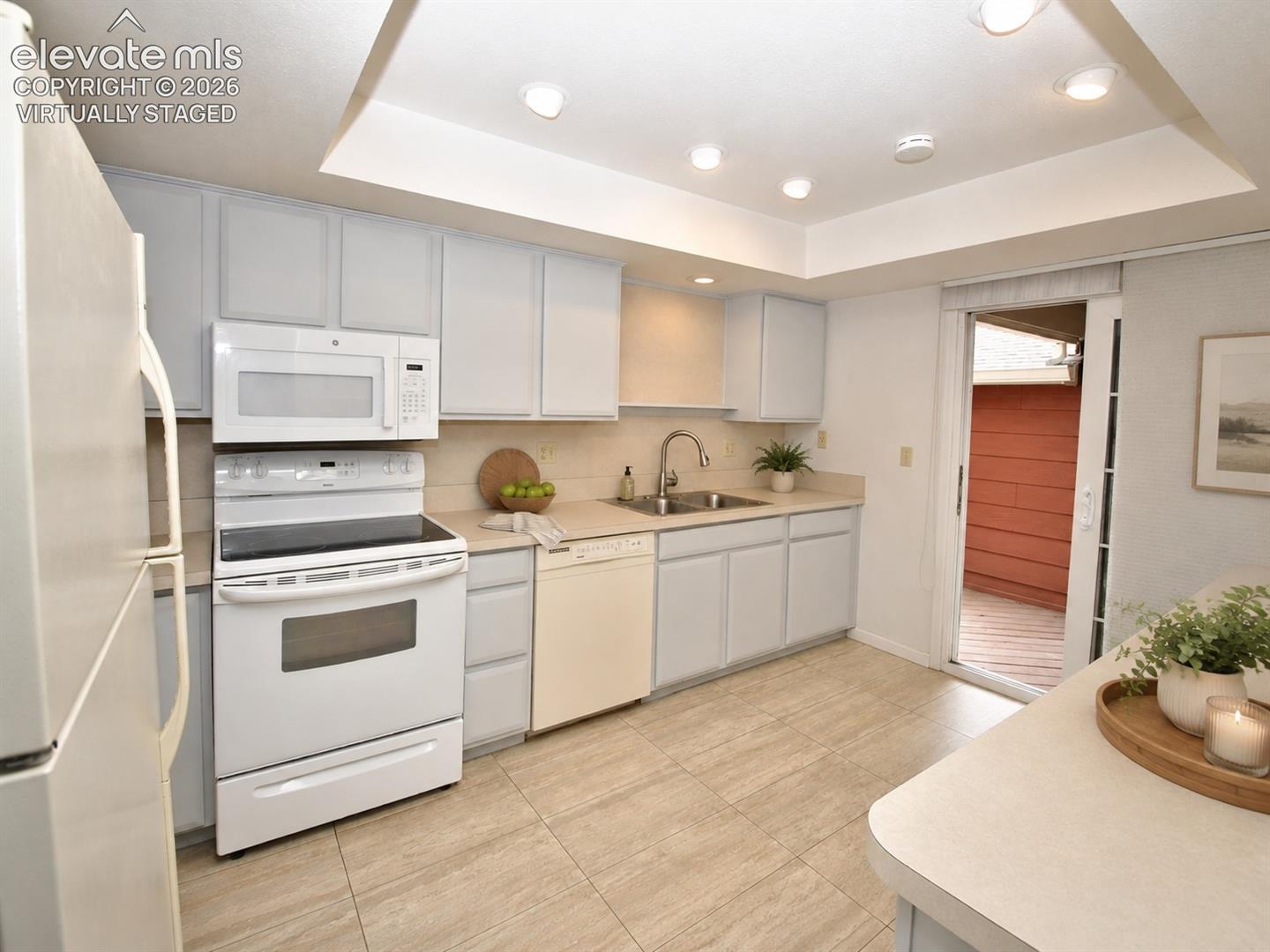 488 W Rockrimmon Boulevard Unit: G
