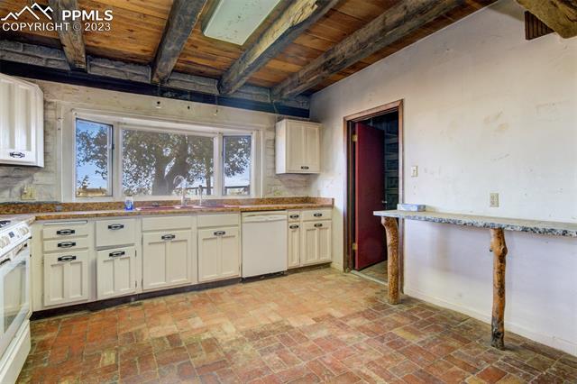 16001 County Road 21