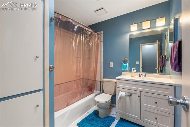 6879 Fielding Circle