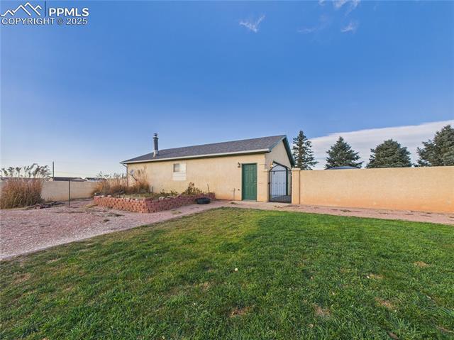 1253 N Stratton Drive