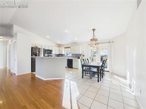 1253 N Stratton Drive