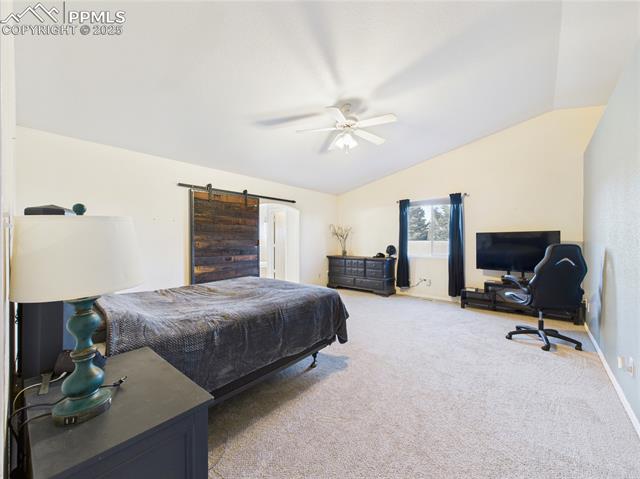 1253 N Stratton Drive