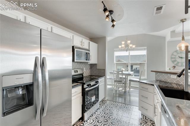 605 Cougar Bluff Point 202