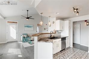 605 Cougar Bluff Point 202
