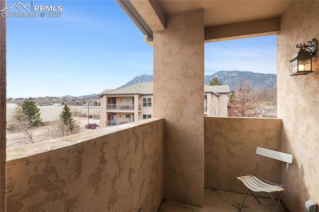 605 Cougar Bluff Point 202