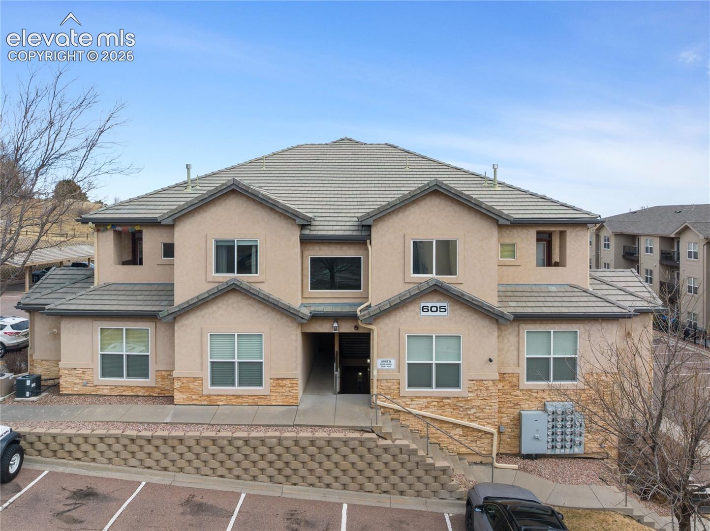 605 Cougar Bluff Point 202