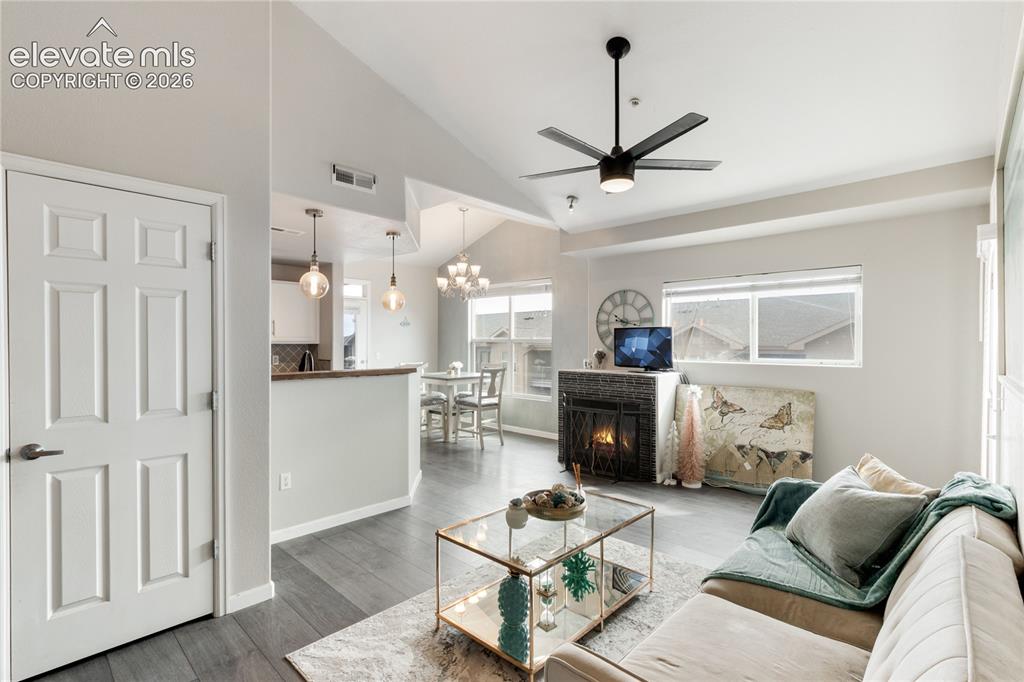 605 Cougar Bluff Point 202