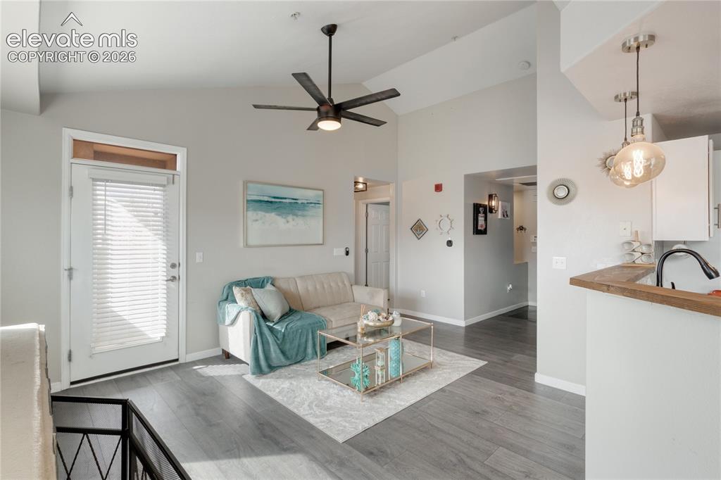 605 Cougar Bluff Point 202