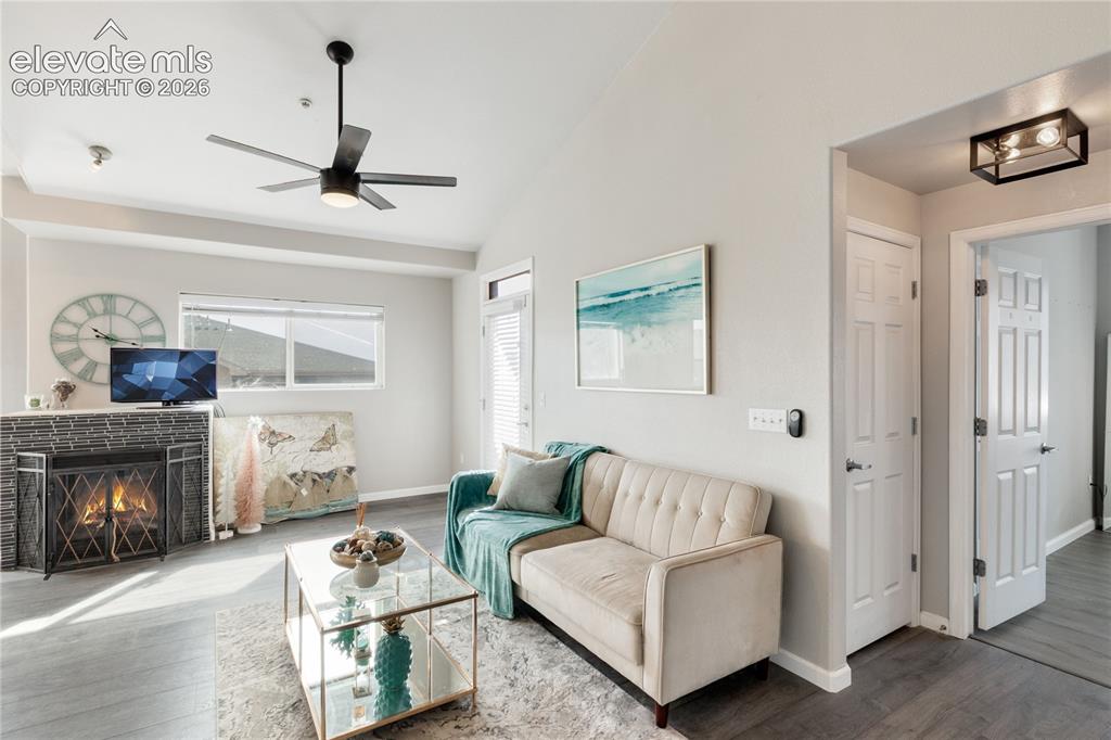 605 Cougar Bluff Point 202