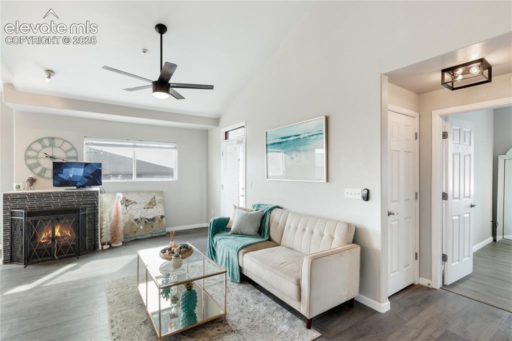 605 Cougar Bluff Point 202