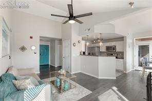 605 Cougar Bluff Point 202