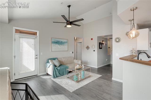 605 Cougar Bluff Point 202